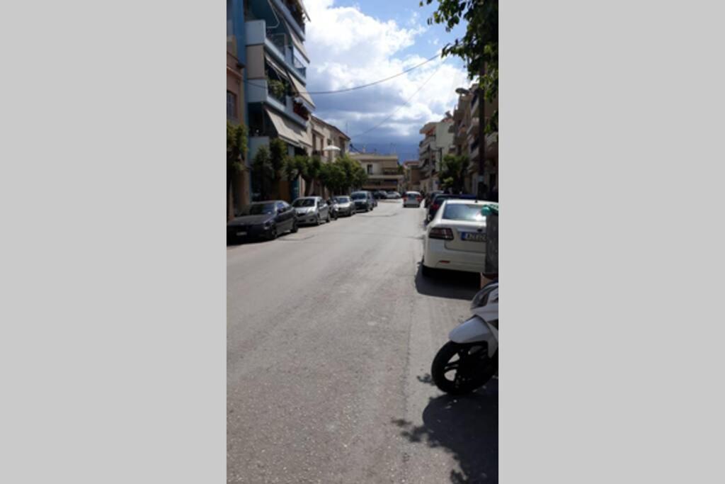 Bilocale - Δίχωρο Διαμέρισμα Δίπλα Στα Ψηλαλώνια Patras Exterior photo